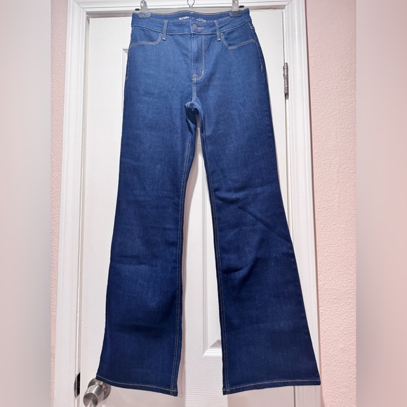 Old Navy High Rise Flare Jeans - Dark Wash - size 6 - Picture 3 of 8